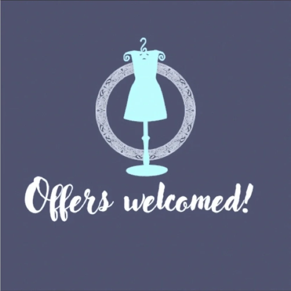 Classic with an edge! EUC Ann Taylor Pencil Skirt Size 2P - Picture 8 of 8